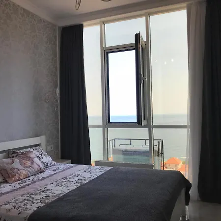 в аркадии с видом на море Apartment Odesa